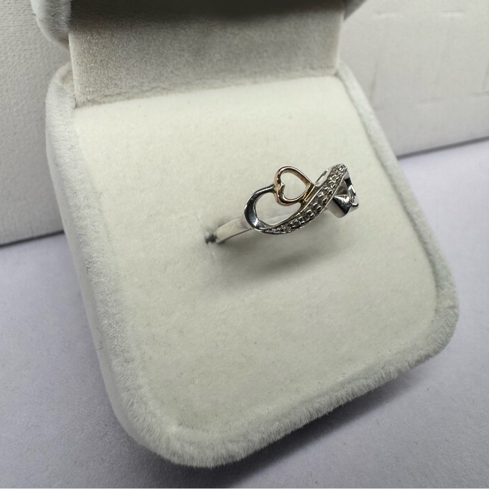 Diamond Heart Infinity 10k gold & 925 Sterling Silver Ring Size 5.25 - Picture 4 of 13